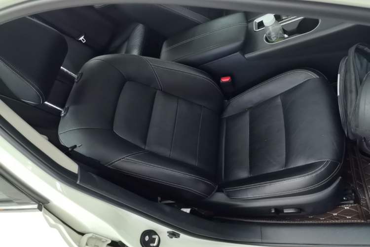 Used Nissan Teana 2020 2.0L XL Comfort Edition Right Front Seat