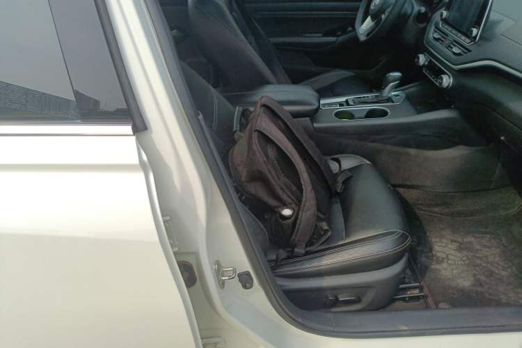 Used Nissan Teana 2020 2.0L XL Comfort Edition Right Front Seat