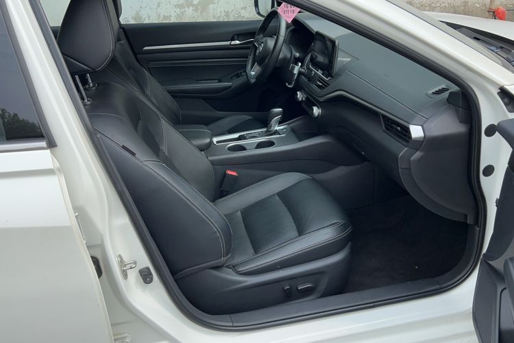 Used Nissan Teana 2020 2.0L XL Comfort Edition Right Front Seat