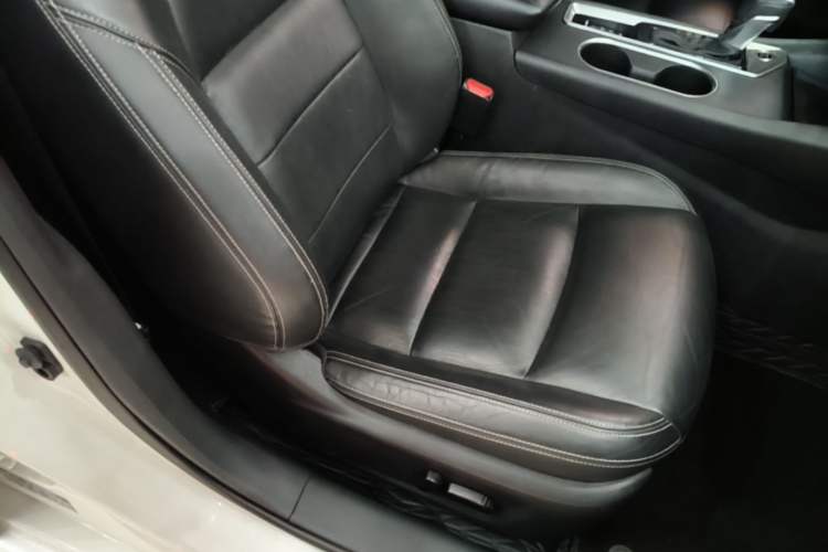 Used Nissan Teana 2020 2.0L XL Comfort Edition Right Front Seat