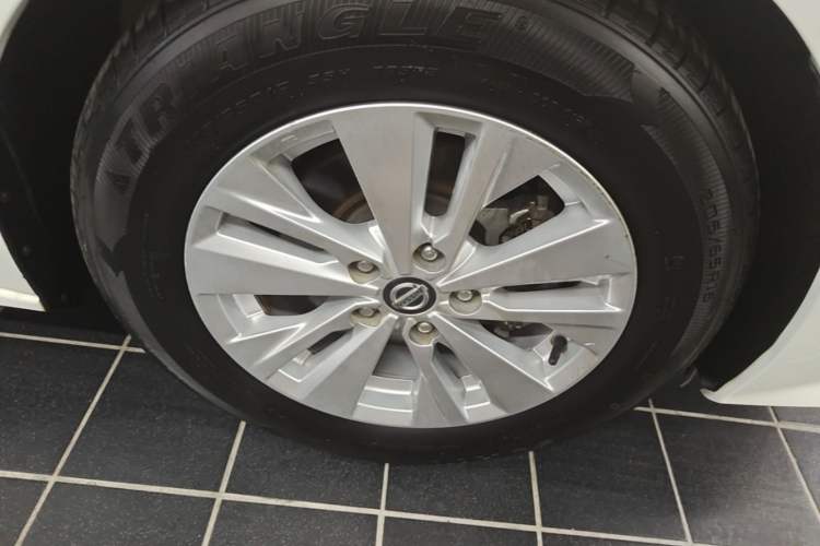 Used Nissan Teana 2020 2.0L XL Comfort Edition Right Front Wheel Hub