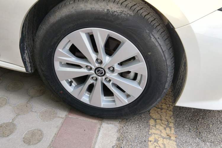 Used Nissan Teana 2020 2.0L XL Comfort Edition Right Front Wheel Hub