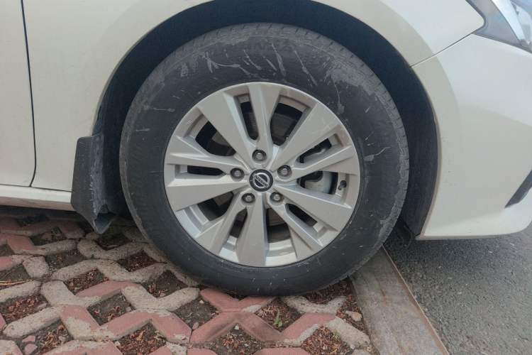 Used Nissan Teana 2020 2.0L XL Comfort Edition Right Front Wheel Hub