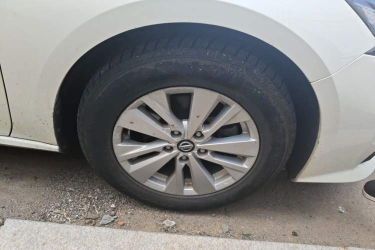 Used Nissan Teana 2020 2.0L XL Comfort Edition Right Front Wheel Hub