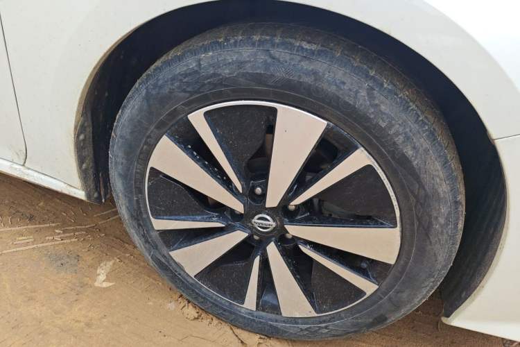 Used Nissan Teana 2020 2.0L XL Upper SmartDrive Version Right Front Wheel Hub
