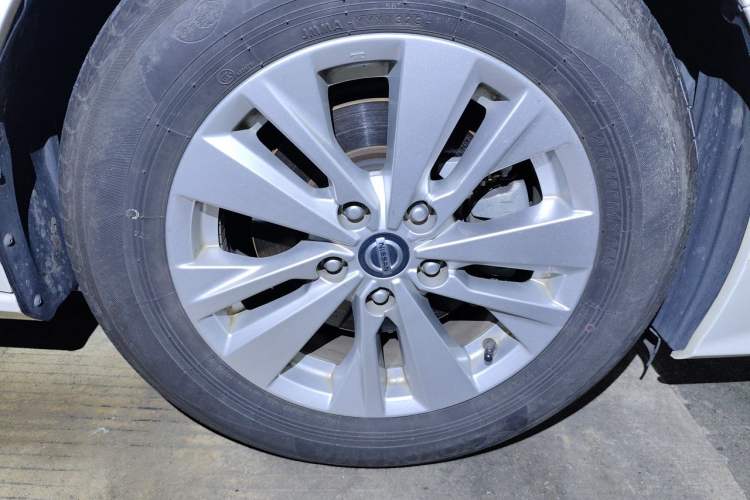 Used Nissan Teana 2020 Revised Version 2.0L XL Comfort Edition Right Front Wheel Hub