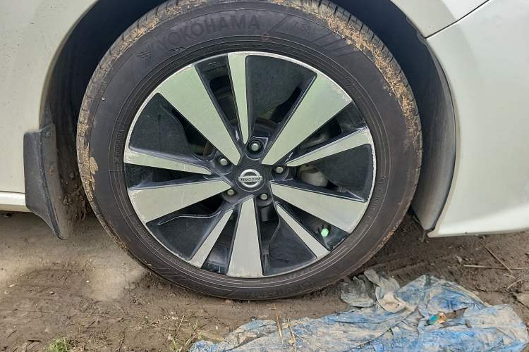 Used Nissan Teana 2020 Revised Version 2.0L XL Comfort Edition Right Front Wheel Hub