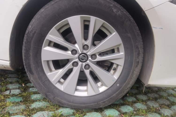Used Nissan Teana 2020 2.0L XL Comfort Edition Right Front Wheel Hub