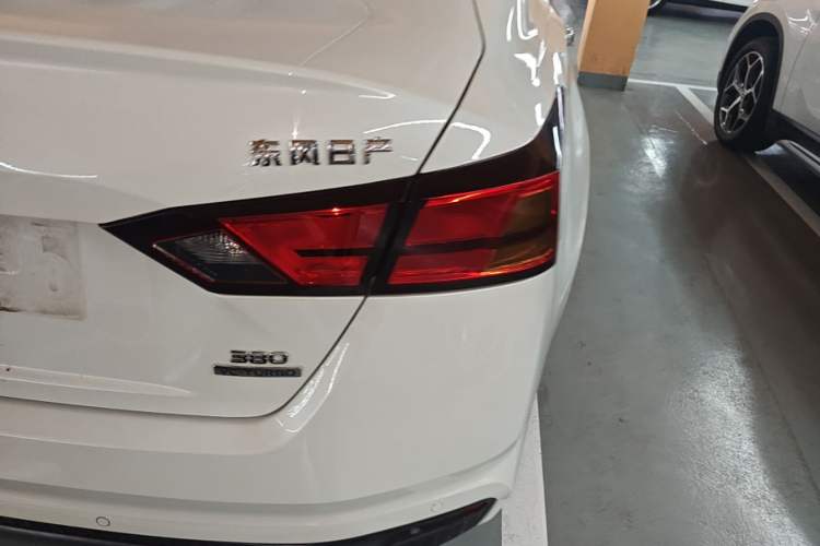 Used Nissan Teana 2020 Revised Version 2.0T XL Upper AD1 Smart Navigation Edition Right Rear Taillight