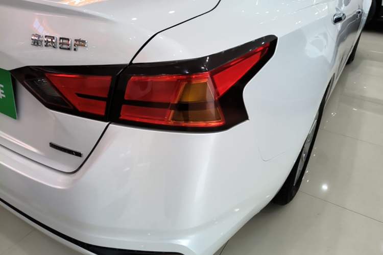 Used Nissan Teana 2020 2.0L XL Comfort Edition Right Rear Taillight