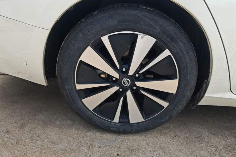 Used Nissan Teana 2020 Revised Version 2.0L XL Upper Smart Drive Edition Right Rear Wheel Hub