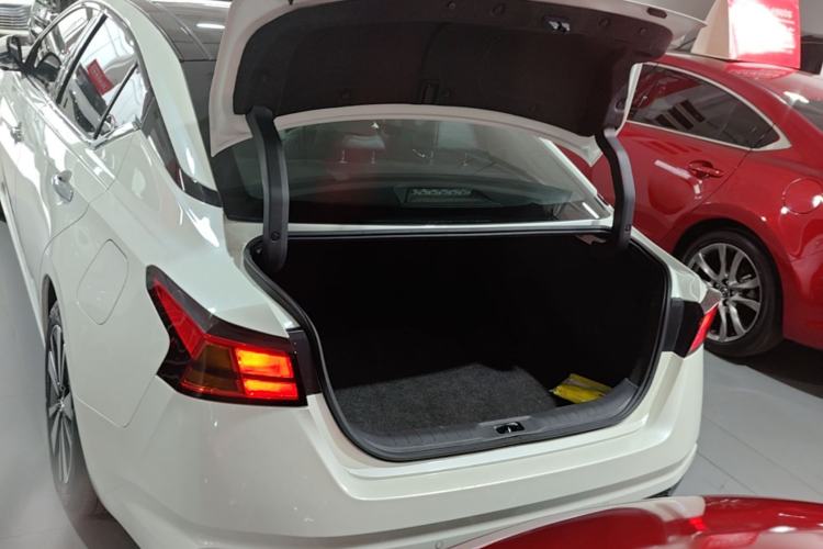 Used Nissan Teana 2020 2.0L XL Upper SmartDrive Version Trunk