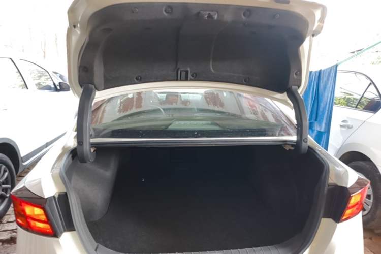 Used Nissan Teana 2020 2.0L XL Upper SmartDrive Version Trunk