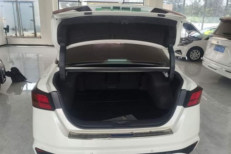 Used Nissan Teana 2020 2.0L XL Comfort Edition Trunk