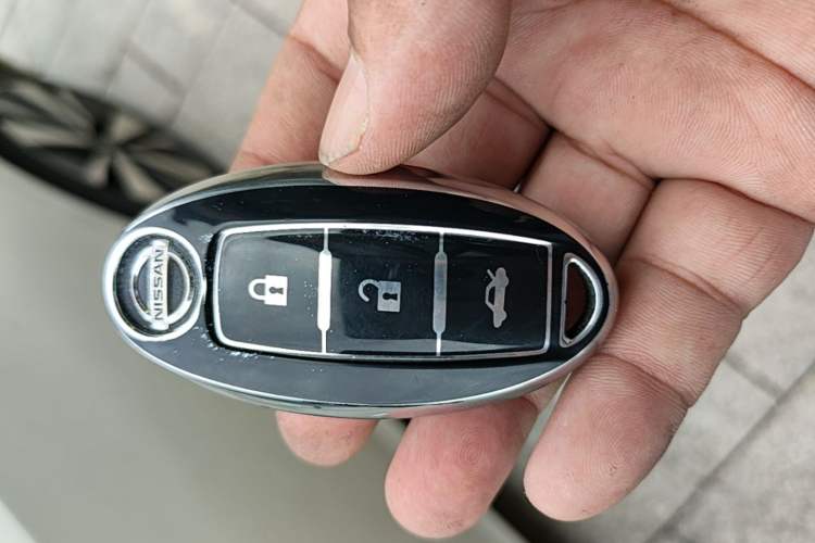 Used Nissan Teana 2020 Revised Version 2.0L XL Upper Smart Drive Edition Vehicle Key