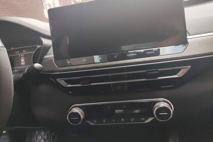 Used Nissan Teana 2021 2.0L XL Upper AD1 Smart Drive & Navigation Edition Audio And AC Panel