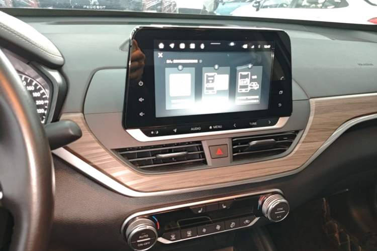 Used Nissan Teana 2021 2.0L XL Upper AD1 Smart Drive & Navigation Edition Audio And AC Panel