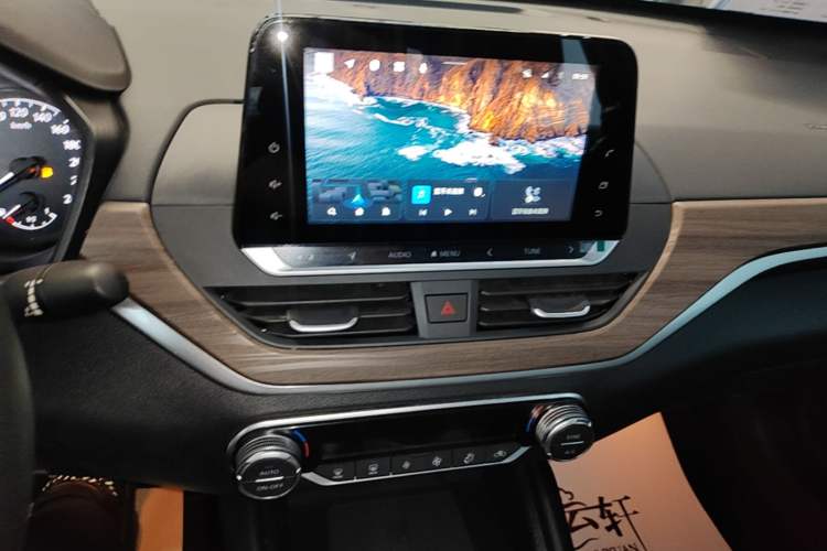 Used Nissan Teana 2021 2.0L XL Comfort Edition Audio And AC Panel