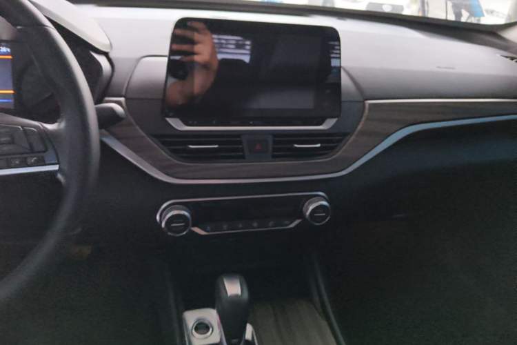 Used Nissan Teana 2021 2.0L XL Comfort Edition Audio And AC Panel