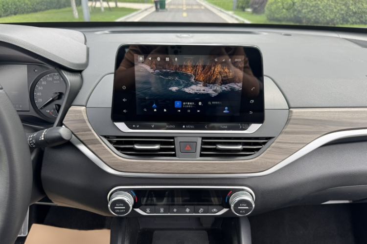 Used Nissan Teana 2021 2.0L XL Comfort Edition Audio And AC Panel