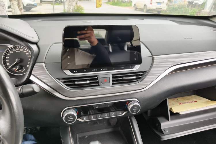 Used Nissan Teana 2021 2.0T XL Upper AD1 Smart Navigation Edition Audio And AC Panel
