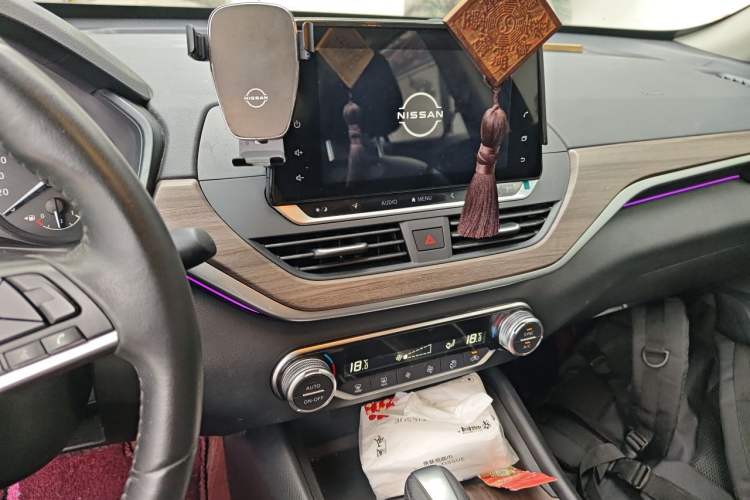 Used Nissan Teana 2021 2.0L XL Comfort Edition Audio And AC Panel