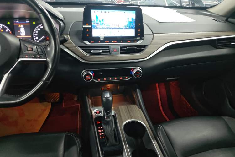 Used Nissan Teana 2021 2.0L XL Comfort Edition Audio And AC Panel