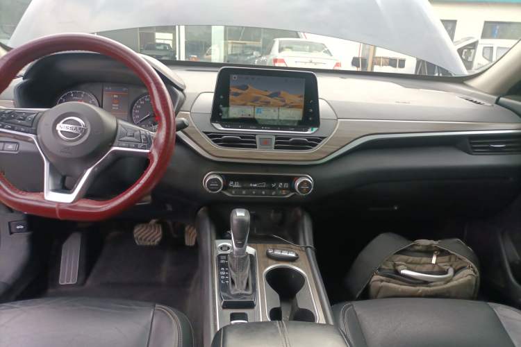 Used Nissan Teana 2021 2.0L XL Comfort Edition Audio And AC Panel