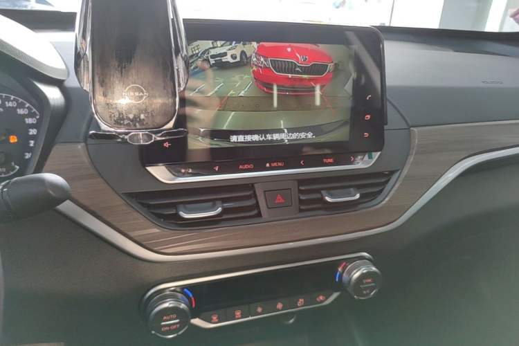 Used Nissan Teana 2021 2.0L XL Comfort Edition Audio And AC Panel