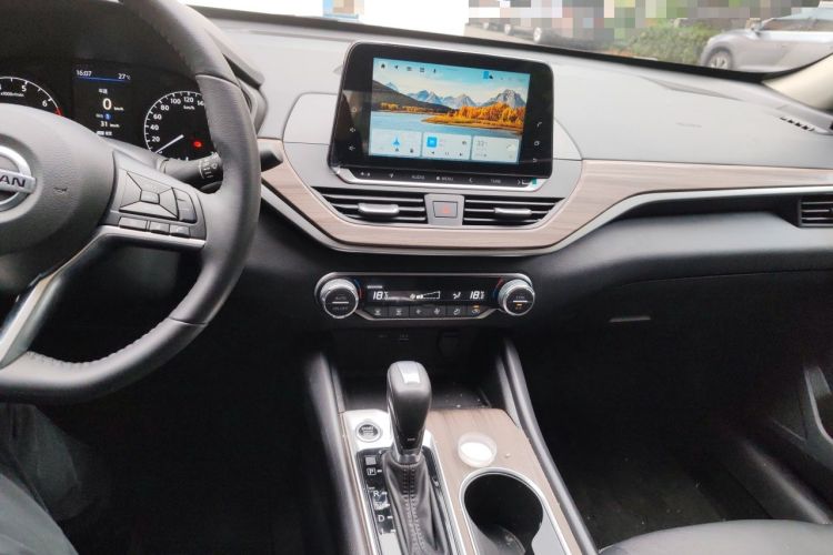 Used Nissan Teana 2021 2.0L XL Comfort Edition Audio And AC Panel