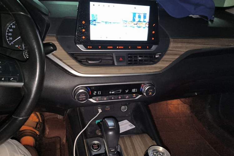 Used Nissan Teana 2021 2.0L XL Comfort Edition Audio And AC Panel