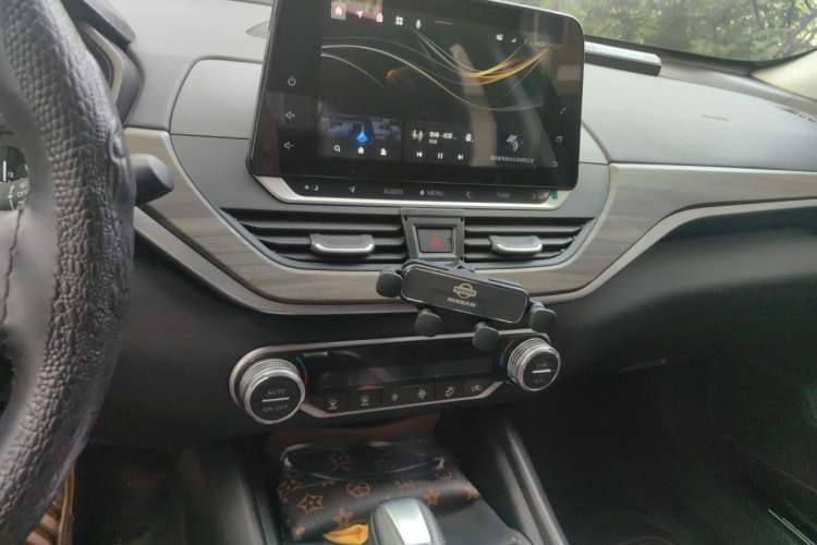 Used Nissan Teana 2021 2.0L XL Comfort Edition Audio And AC Panel