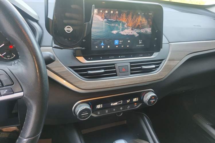Used Nissan Teana 2021 2.0L XL Comfort Edition Audio And AC Panel