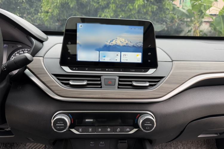 Used Nissan Teana 2021 2.0L XL Comfort Edition Audio And AC Panel