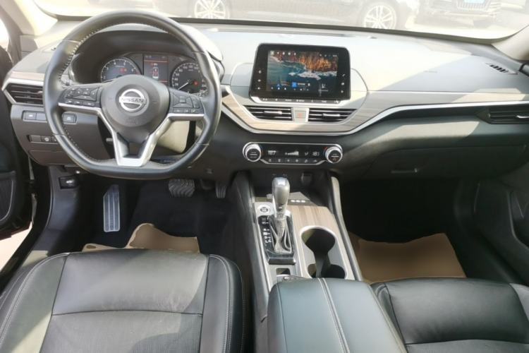 Used Nissan Teana 2021 2.0L XL Comfort Edition Center Console