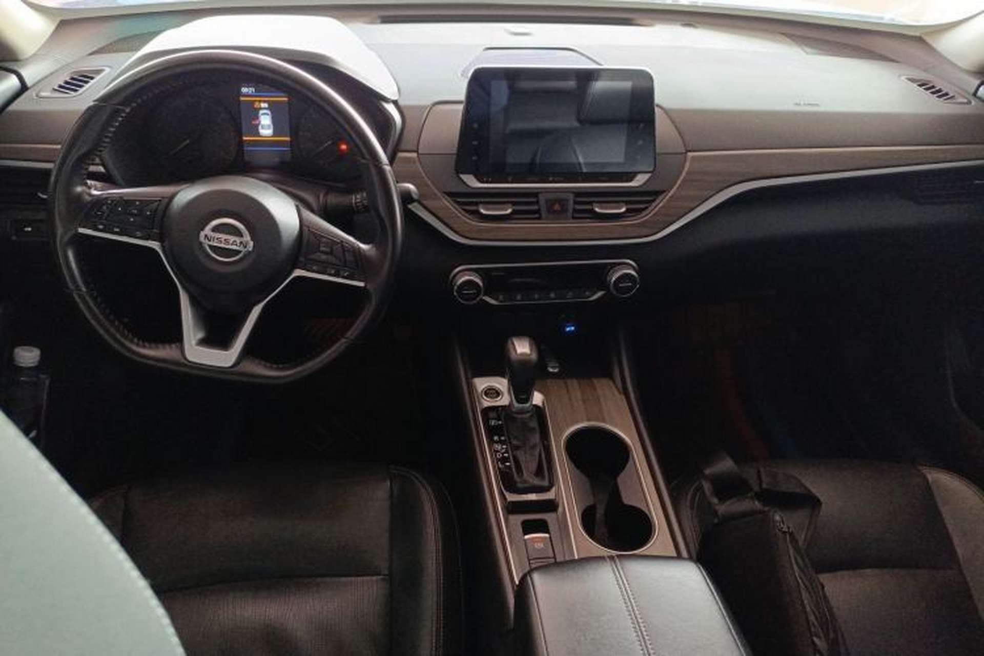 Used Nissan Teana 2021 2.0L XL Comfort Edition Center Console