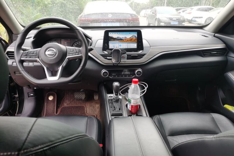 Used Nissan Teana 2021 2.0L XL Comfort Edition Center Console