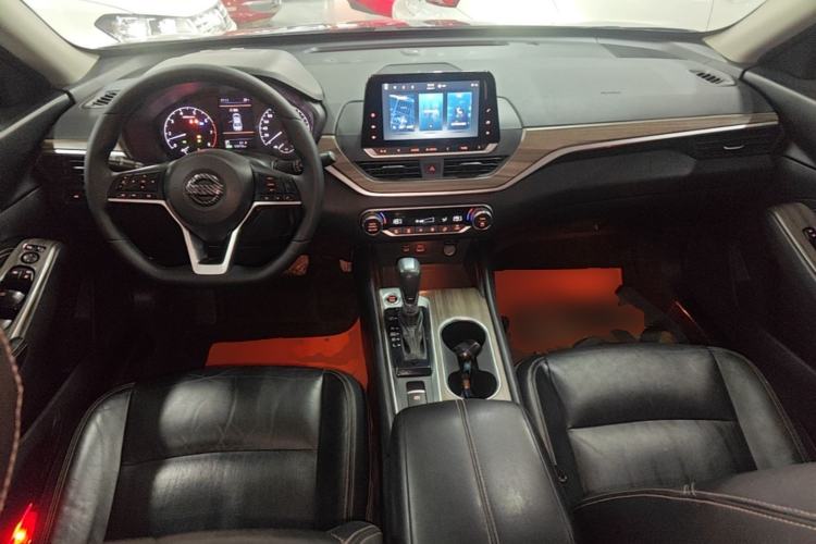 Used Nissan Teana 2021 2.0L XL Comfort Edition Center Console