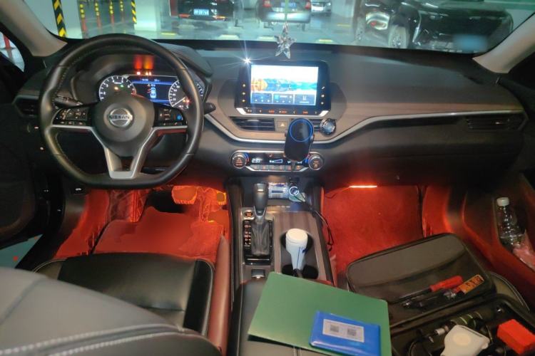 Used Nissan Teana 2021 2.0L XL Upper AD1 Smart Drive & Navigation Edition Center Console