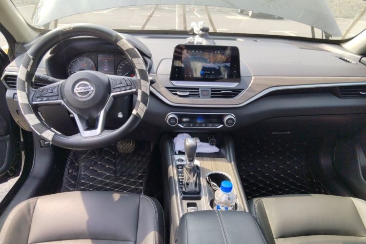 Used Nissan Teana 2021 2.0L XL Comfort Edition Center Console