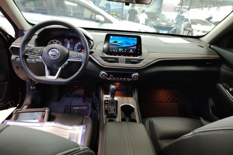 Used Nissan Teana 2021 2.0L XL Comfort Edition Center Console
