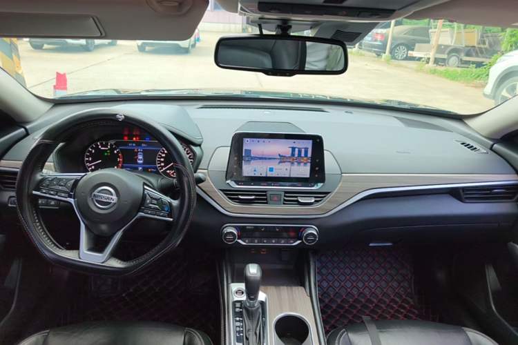Used Nissan Teana 2021 2.0L XL Upper AD1 Smart Drive & Navigation Edition Center Console