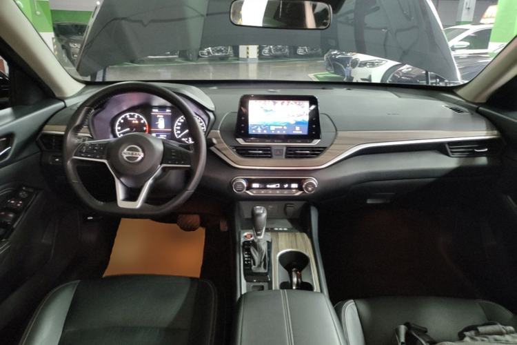 Used Nissan Teana 2021 2.0L XL Comfort Edition Center Console
