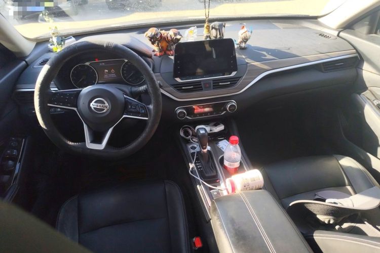 Used Nissan Teana 2021 2.0L XL Upper AD1 Smart Drive & Navigation Edition Center Console