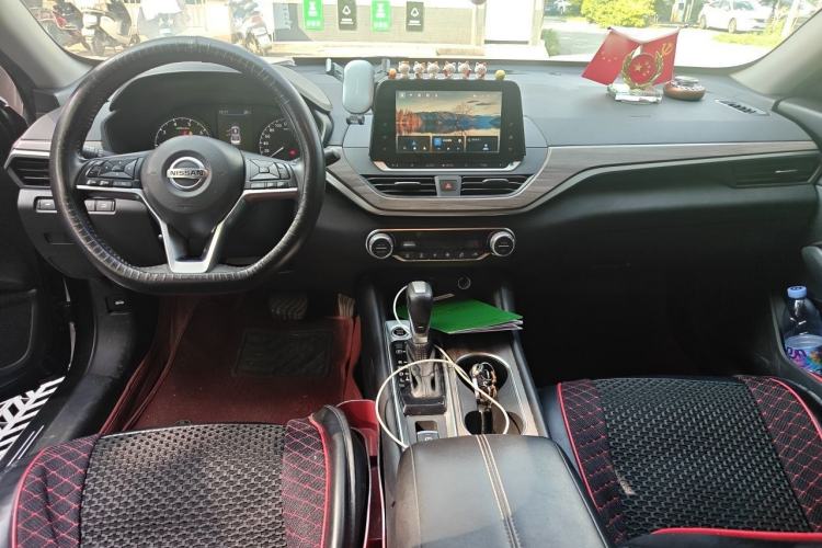 Used Nissan Teana 2021 2.0L XL Comfort Edition Center Console