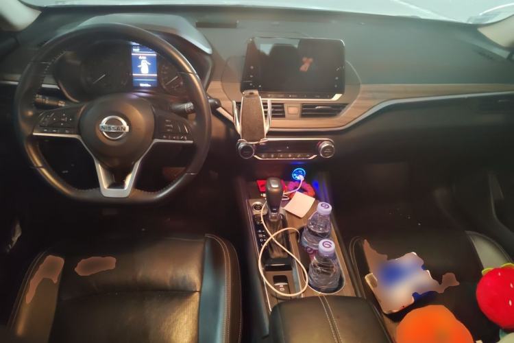 Used Nissan Teana 2021 2.0L XL Comfort Edition Center Console