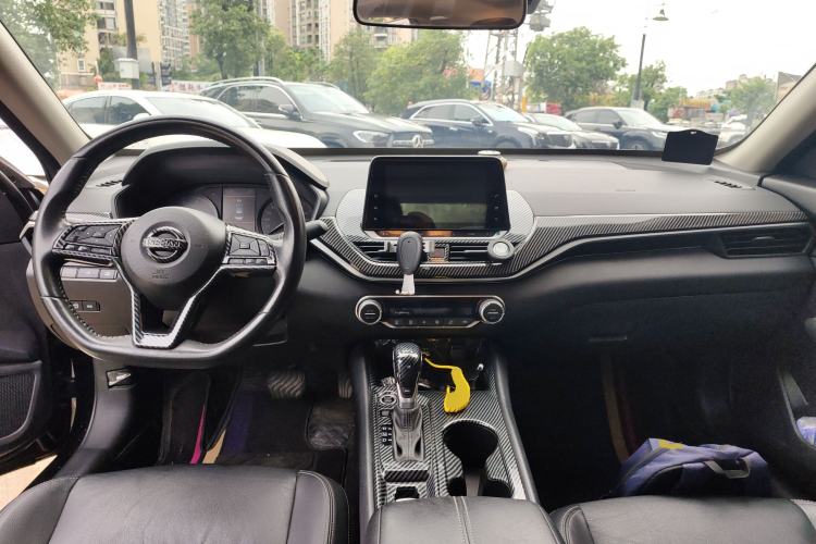 Used Nissan Teana 2021 2.0L XL Comfort Edition Center Console