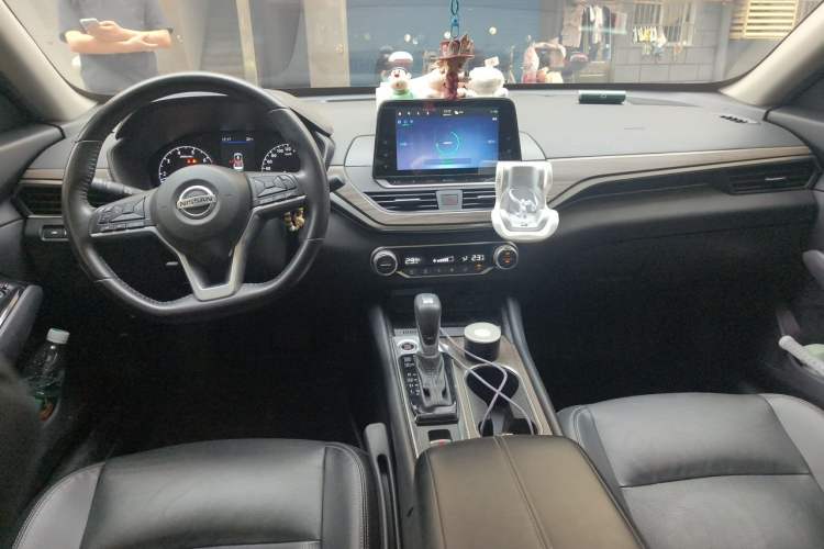 Used Nissan Teana 2021 2.0L XL Comfort Edition Center Console