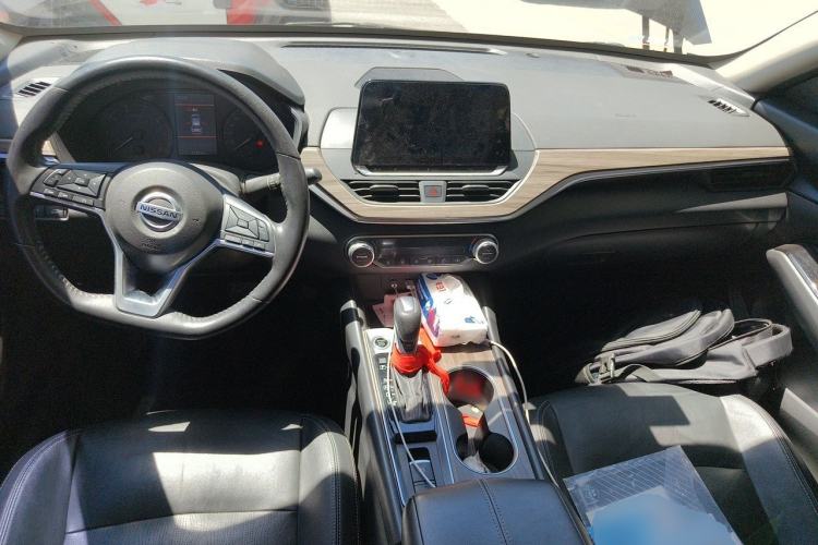 Used Nissan Teana 2021 2.0L XL Comfort Edition Center Console