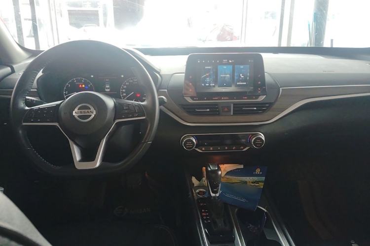 Used Nissan Teana 2021 2.0L XL Comfort Edition Center Console